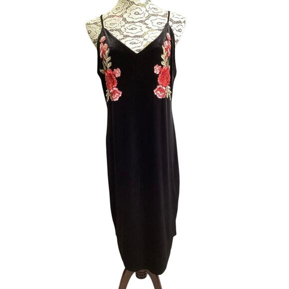 Love J Dress Black Velvet Floral Applique Spaghetti Strap 2X - Picture 1 of 3